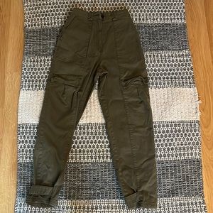 Dark green cargo pants from h&m